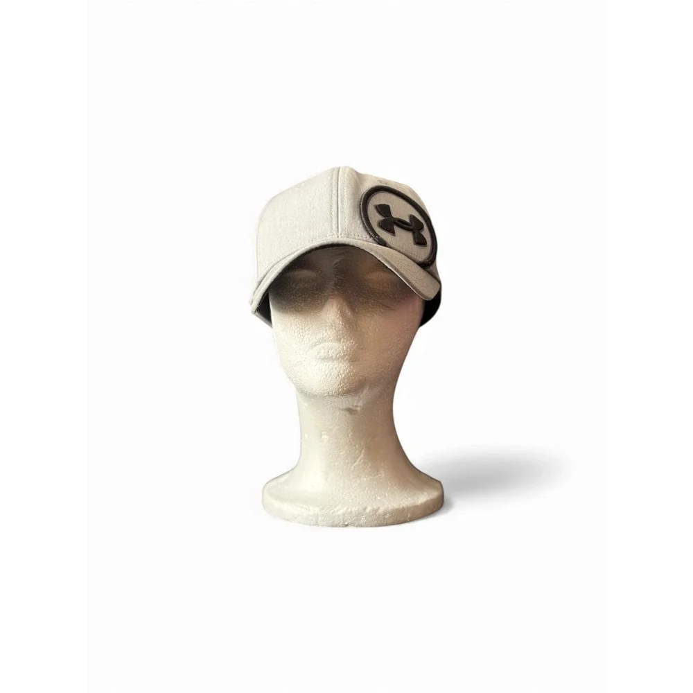 Under Armour Youth S/M Fitted Baseball Cap Gray Black Logo‎ Hat